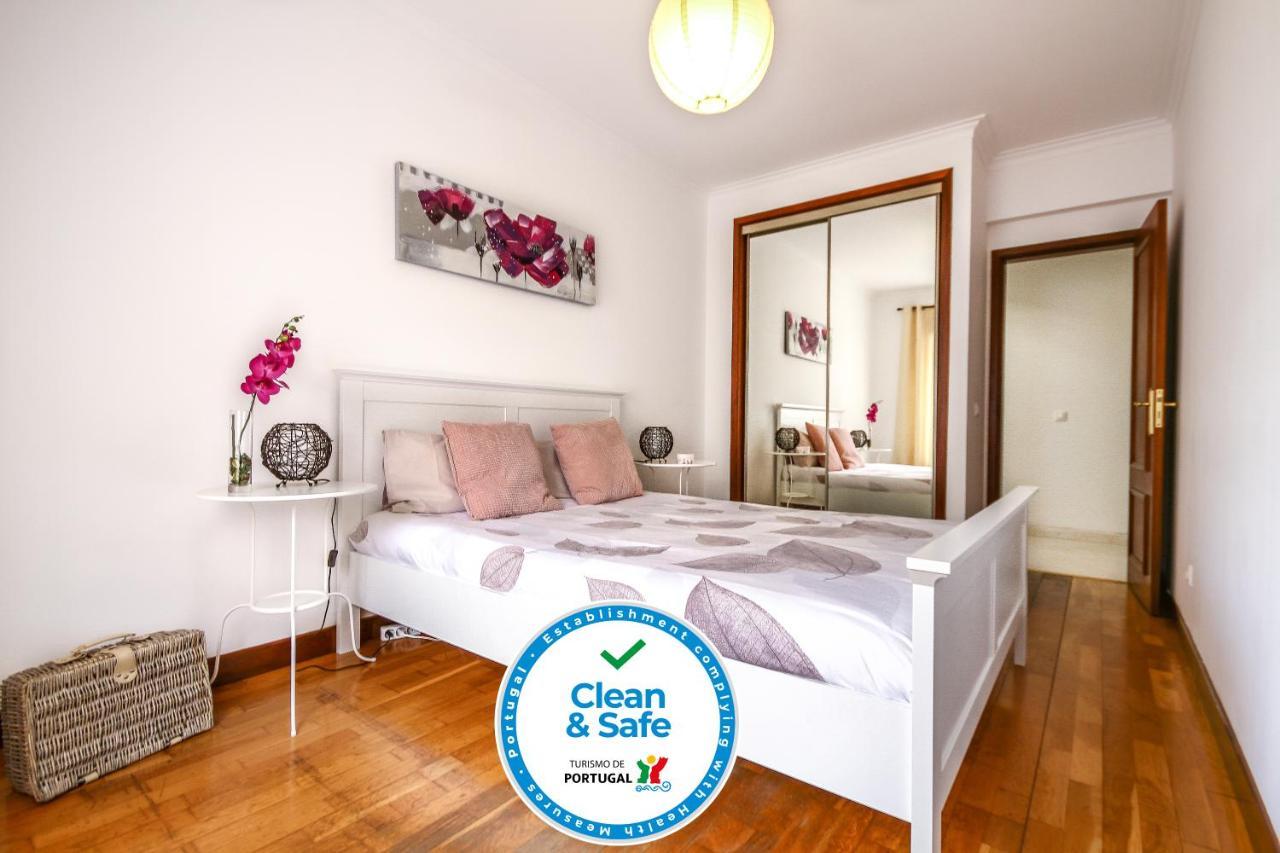 Apartamento Tejo Cacilhas Luaran gambar