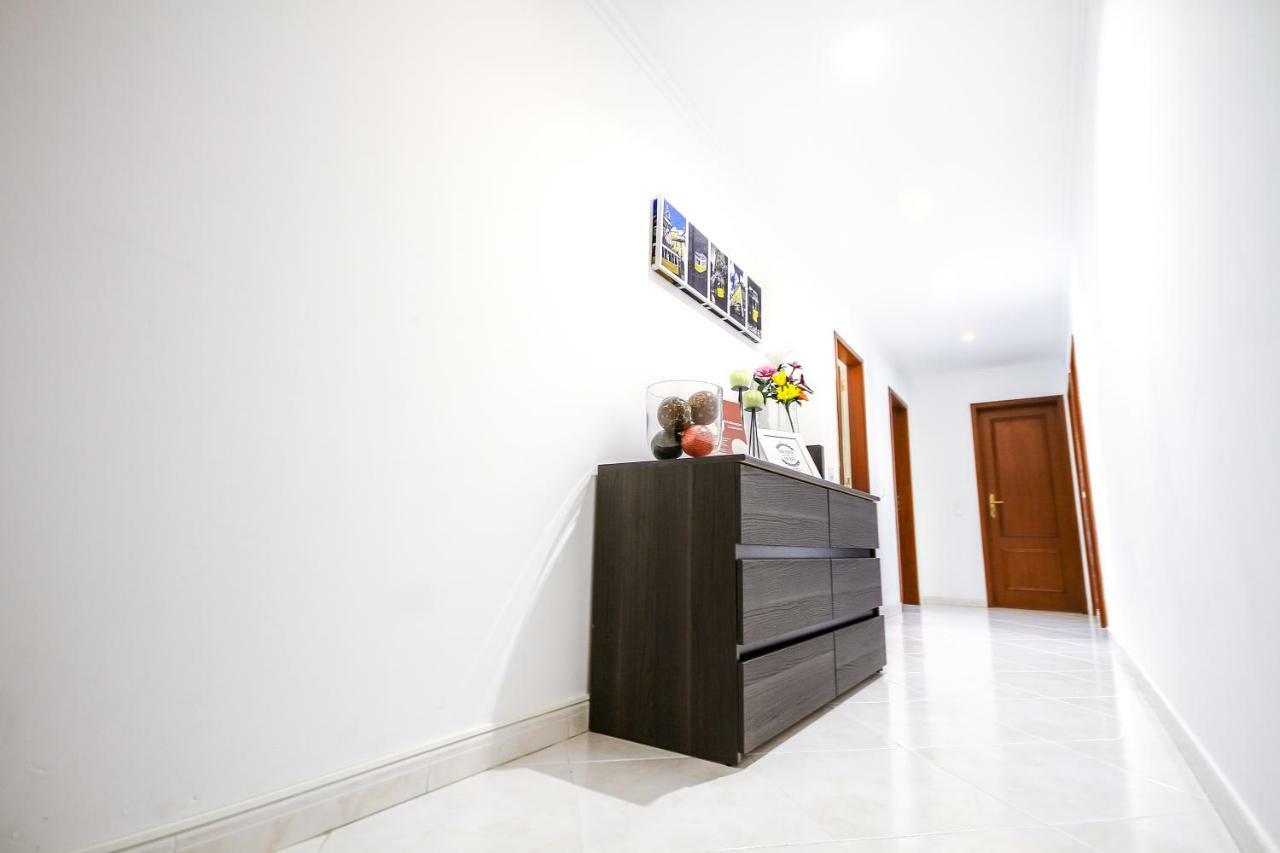 Apartamento Tejo Cacilhas Luaran gambar