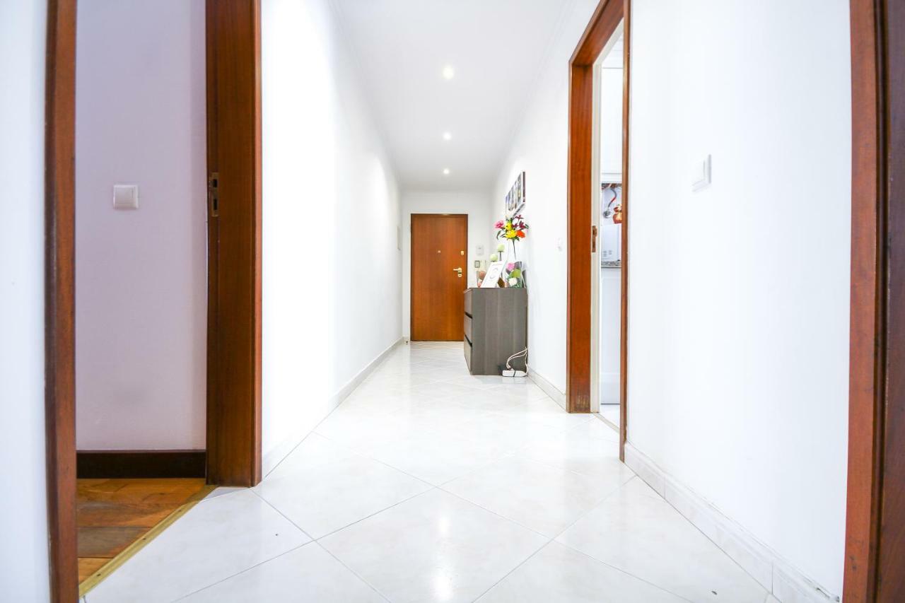 Apartamento Tejo Cacilhas Luaran gambar