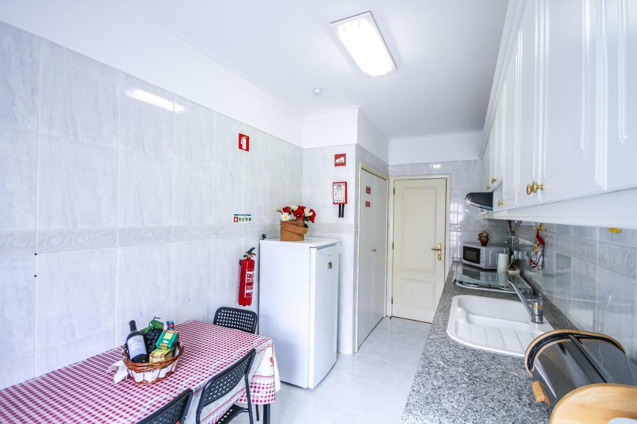 Apartamento Tejo Cacilhas Luaran gambar