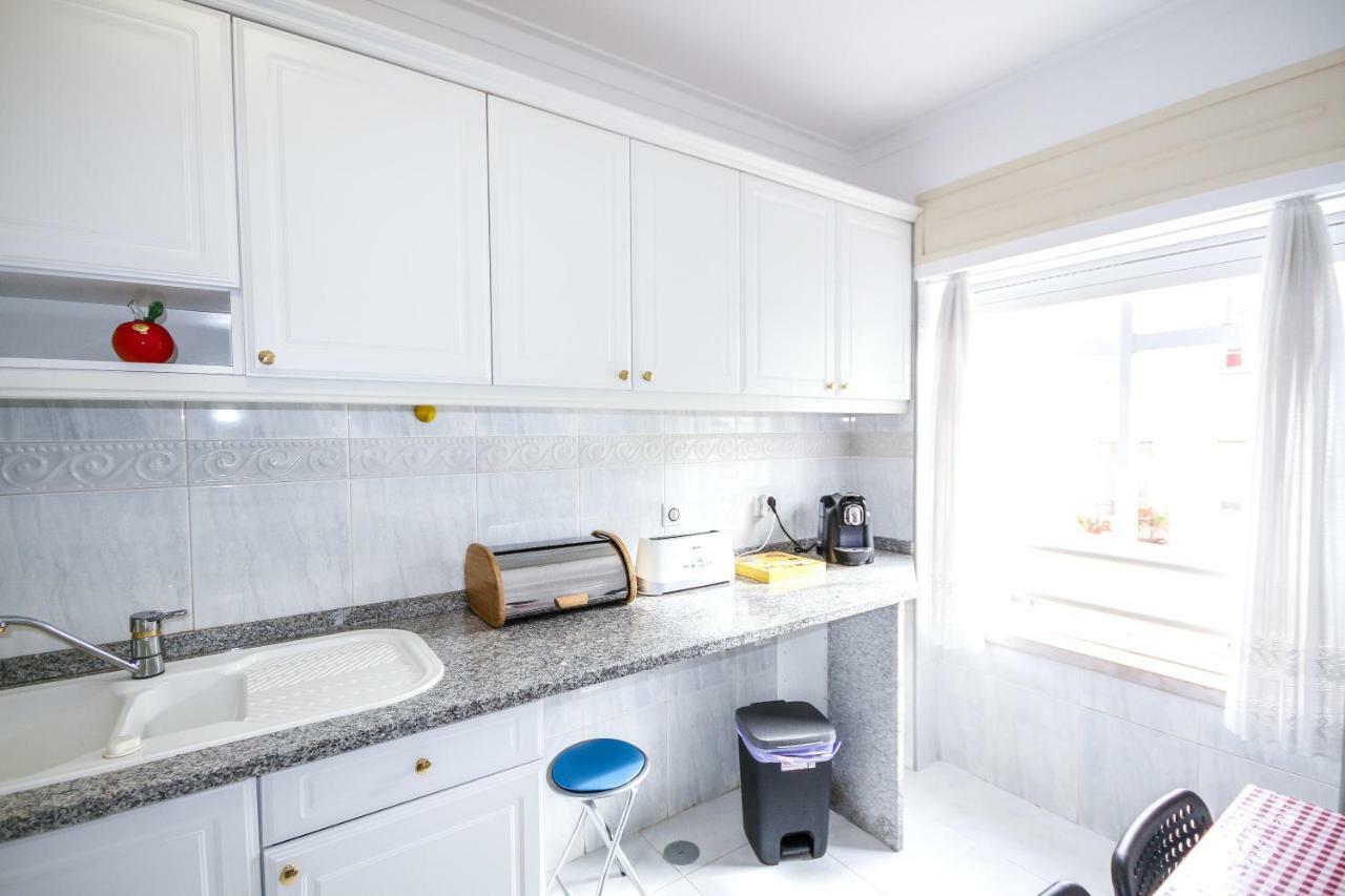 Apartamento Tejo Cacilhas Luaran gambar