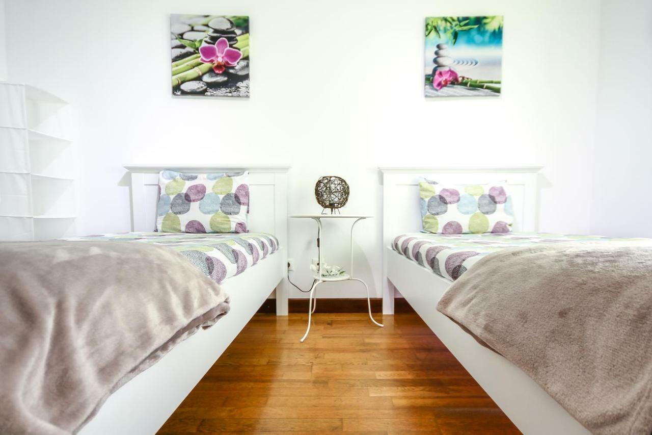 Apartamento Tejo Cacilhas Luaran gambar