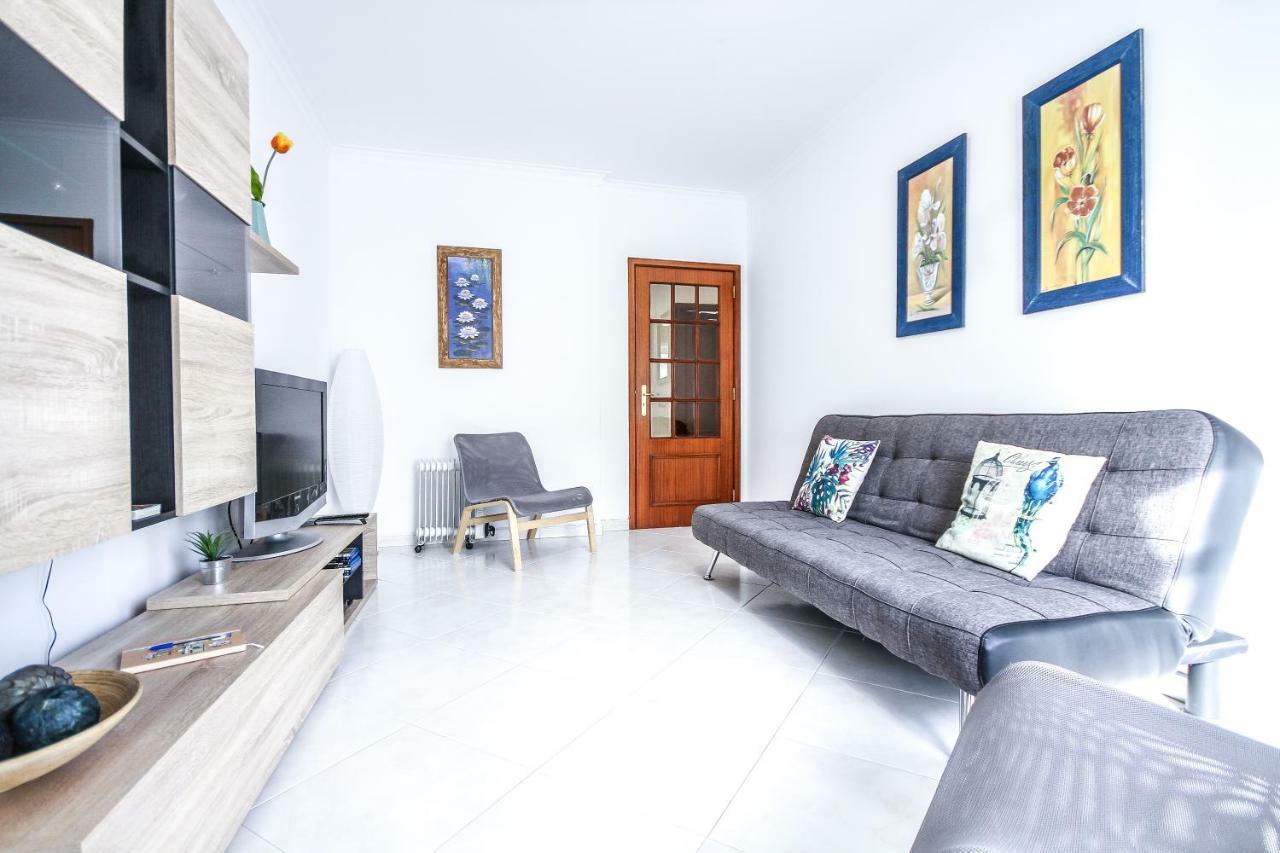 Apartamento Tejo Cacilhas Luaran gambar