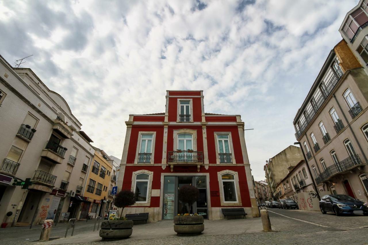 Apartamento Tejo Cacilhas Luaran gambar