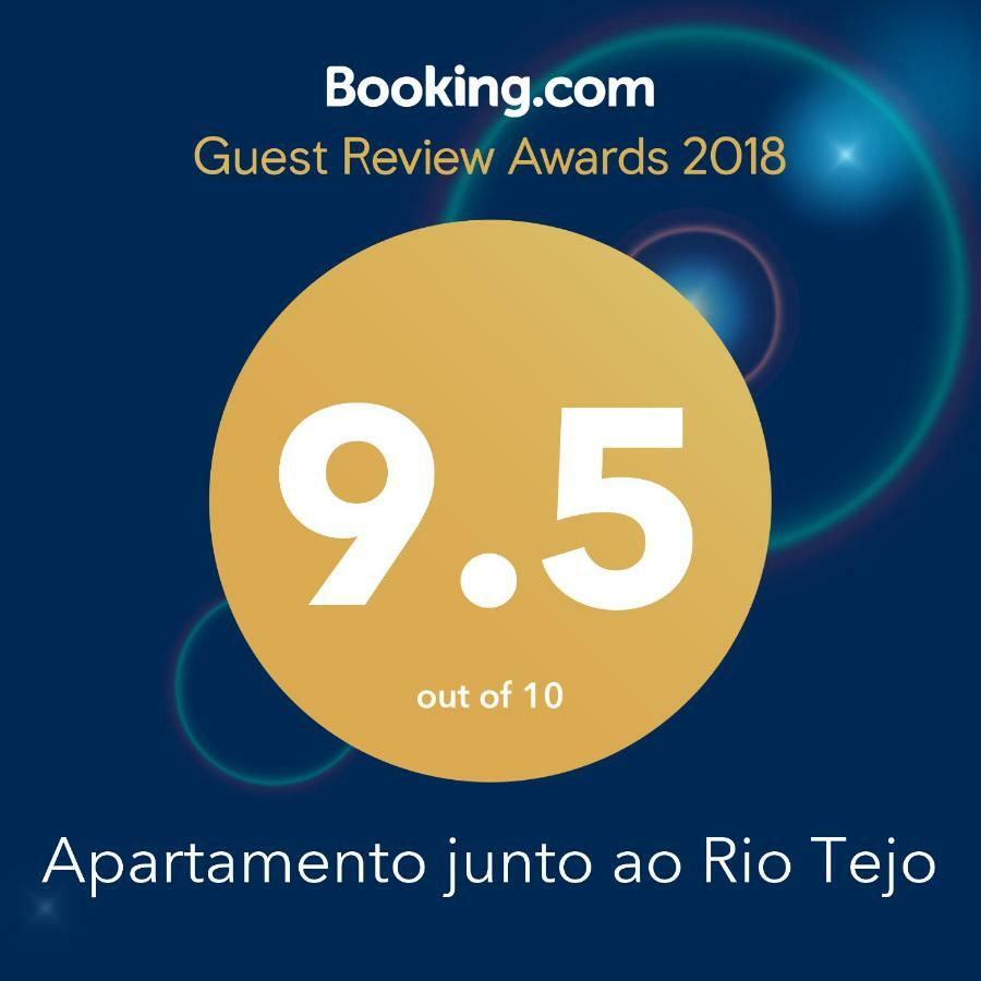Apartamento Tejo Cacilhas Luaran gambar